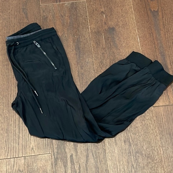 Blank NYC Black Joggers Size XS - Picture 1 of 6